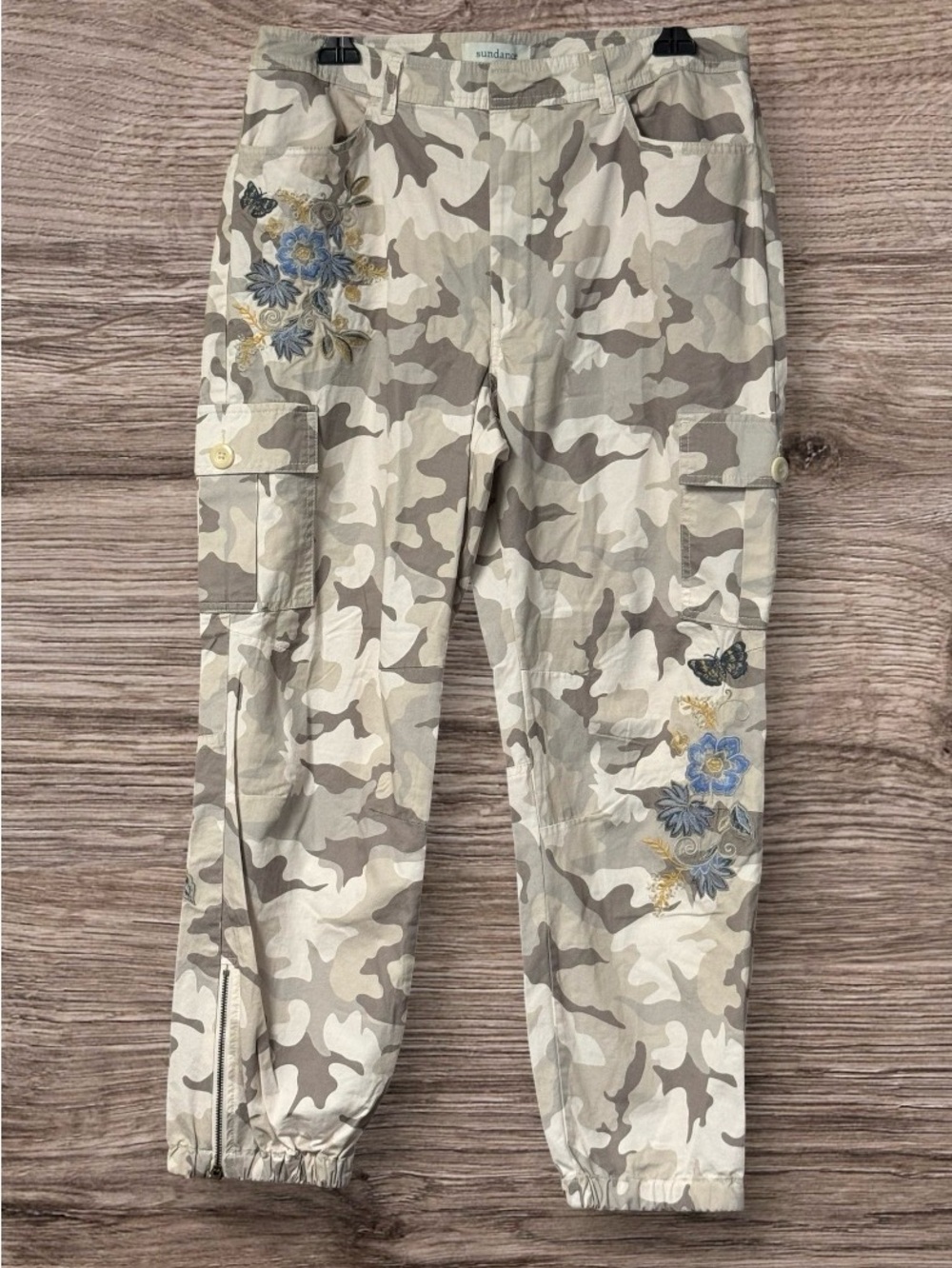 Sundance Vivant Camo Jogger Pants Womens Sz 10 Embroidered Ankle Zip Cargo Pocke